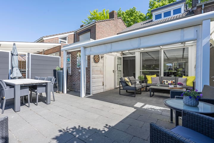 Foto 26 van Leon Biessenstraat 97