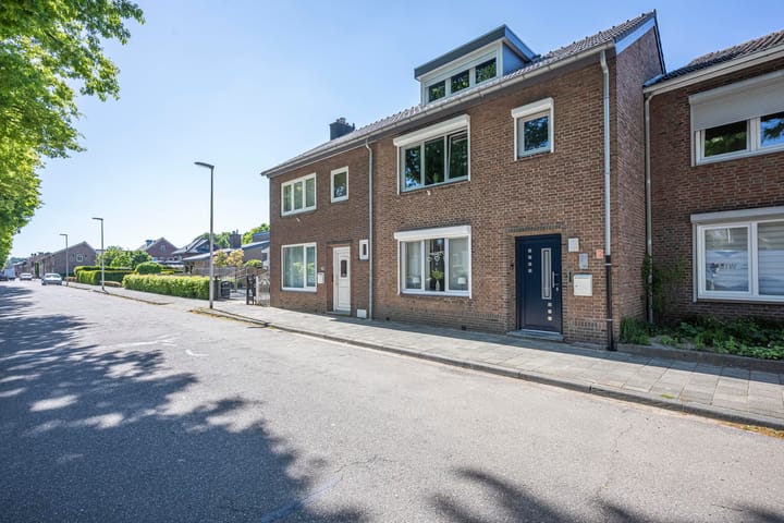 Foto 31 van Leon Biessenstraat 97