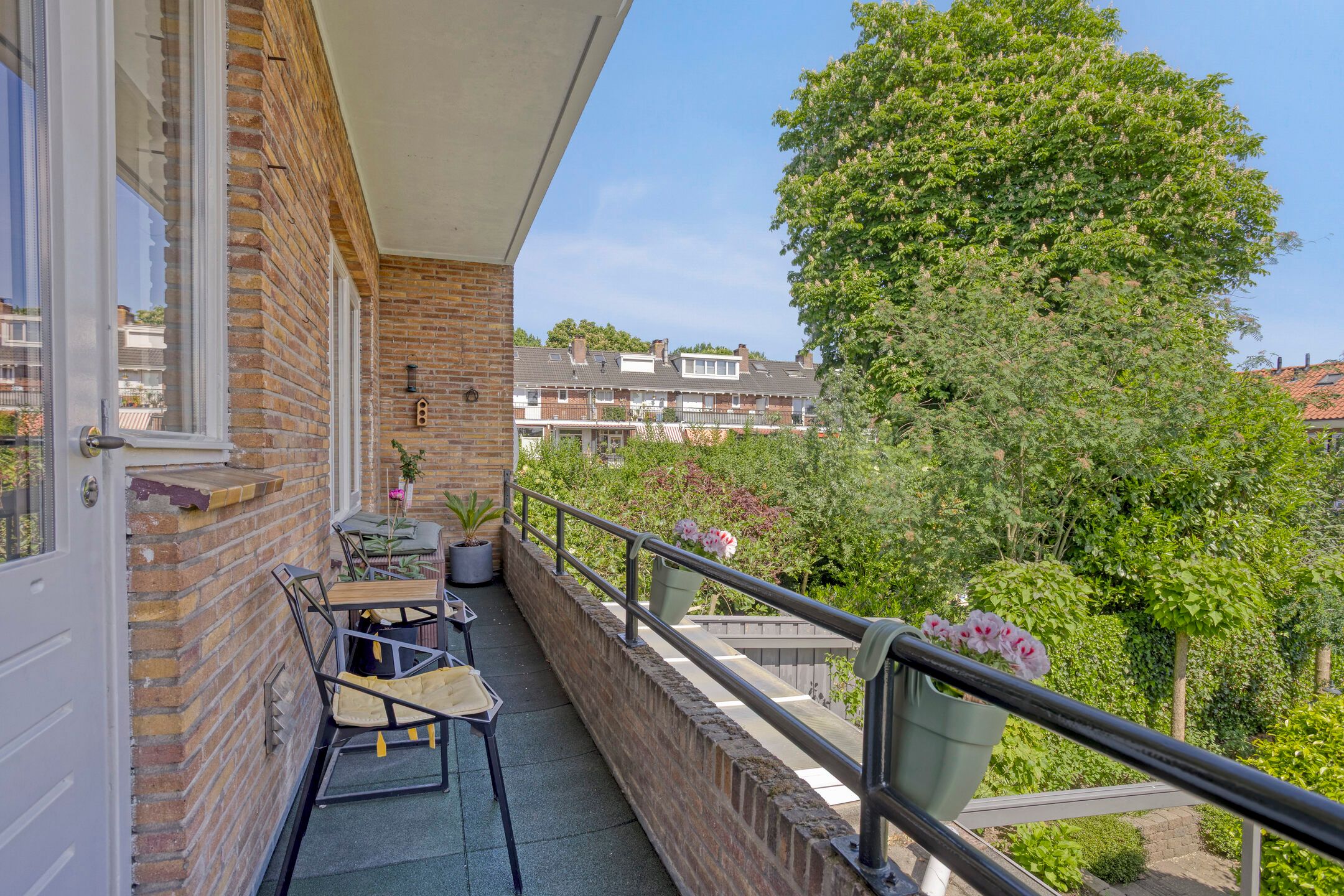 Foto 27 van Ranonkelstraat 15-2