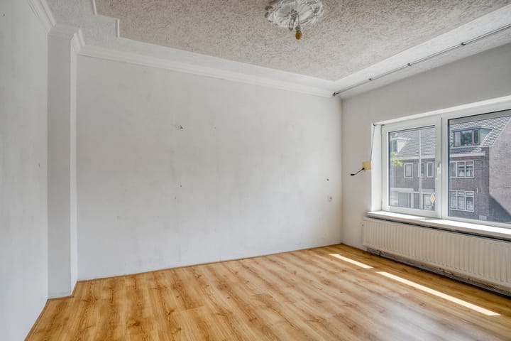 Foto 16 van Zeelsterstraat 166