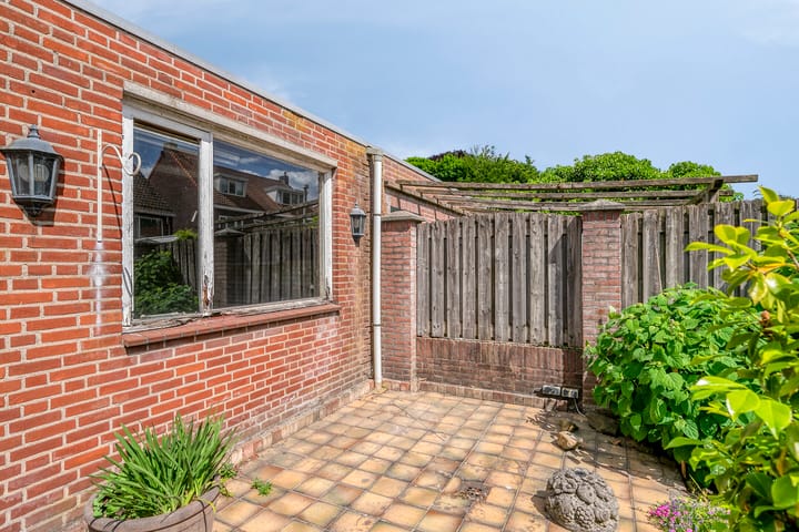 Foto 24 van Zeelsterstraat 166