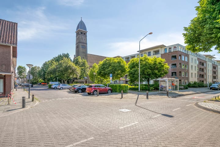 Foto 31 van Zeelsterstraat 166