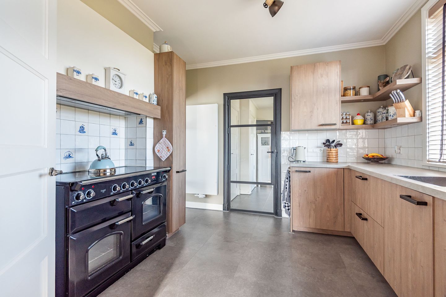 Foto 10 van Julianaboom 17