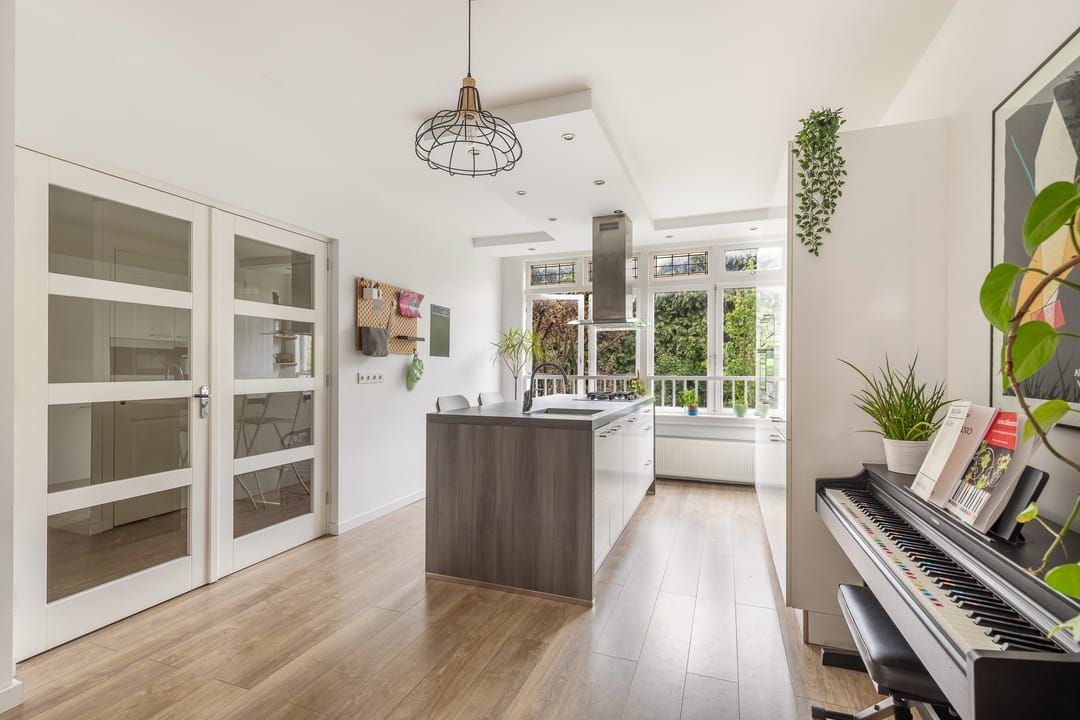 Foto 2 van Bisschopstraat 34-B