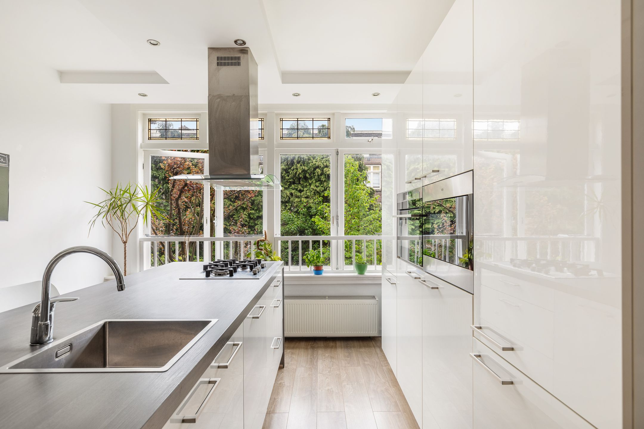 Foto 15 van Bisschopstraat 34-B