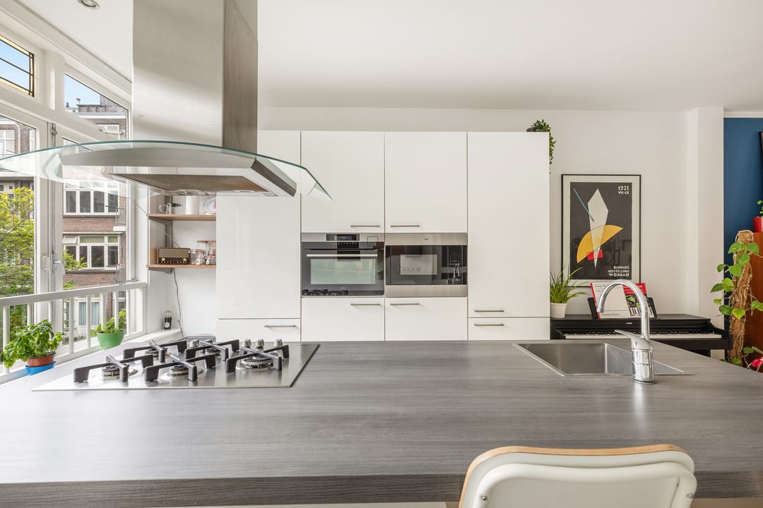 Foto 16 van Bisschopstraat 34-B