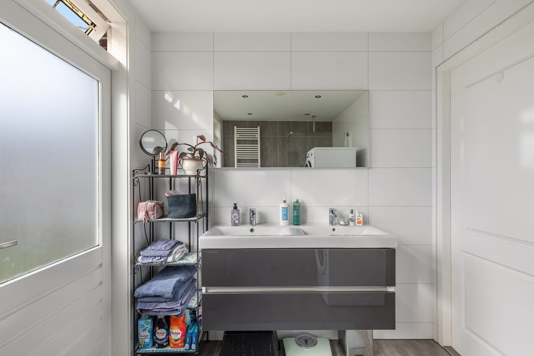 Foto 37 van Bisschopstraat 34-B