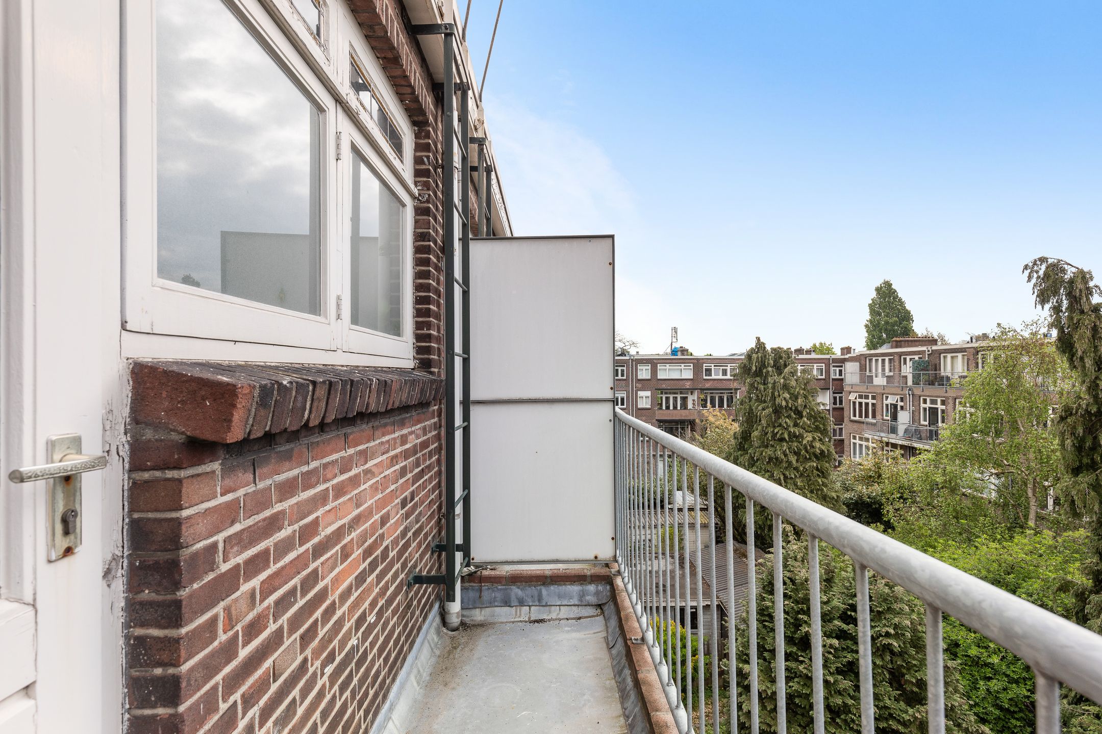 Foto 42 van Bisschopstraat 34-B