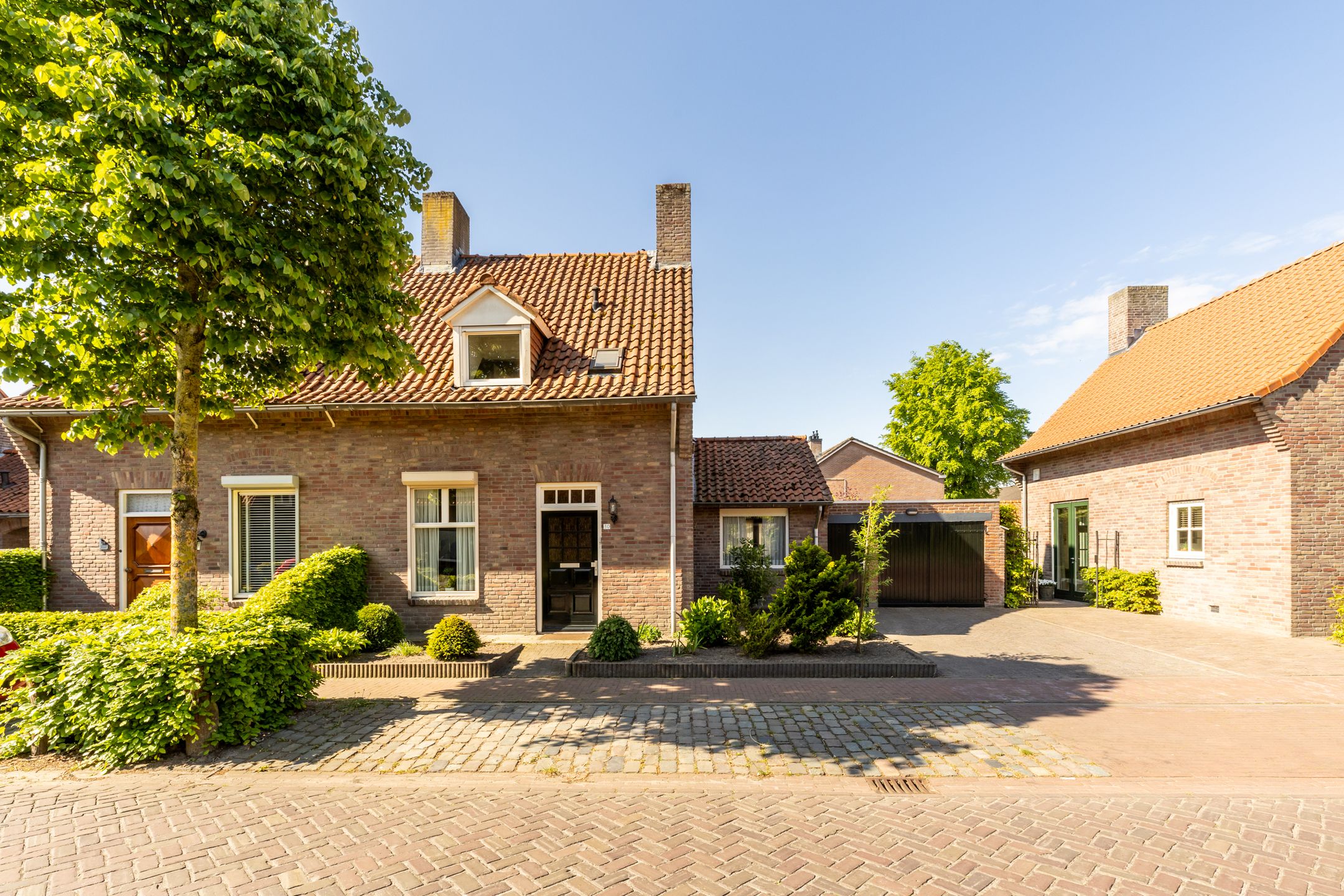 Foto 45 van Dr Feijstraat 30