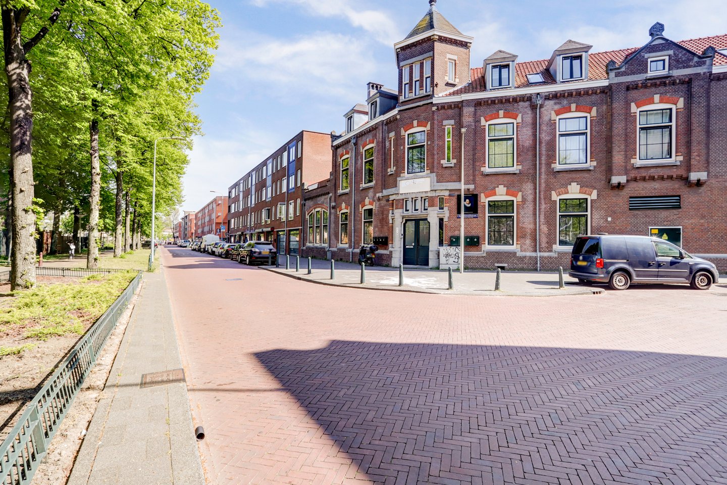 Bekijk foto 2 van Van der Vennestraat 73-75