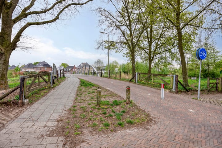 Foto 40 van Loowaard 24