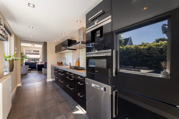 Photo 14 of Zonstraat 6