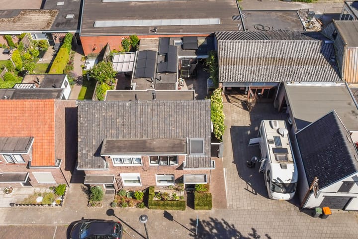 Photo 36 of Zonstraat 6