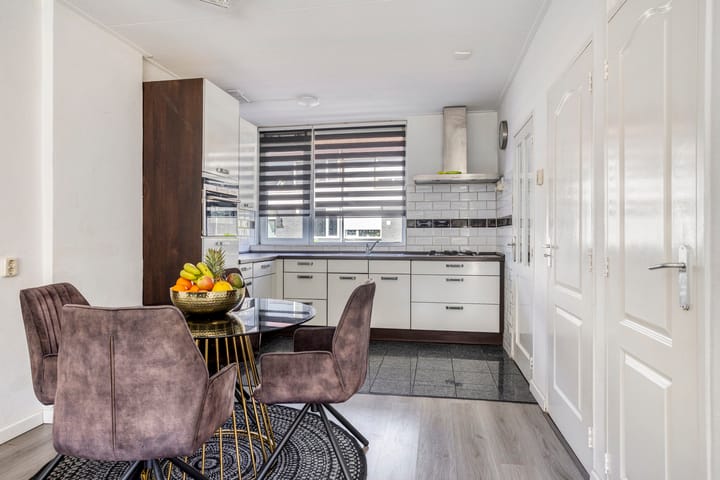 Foto 12 van Albert Cuypstraat 13