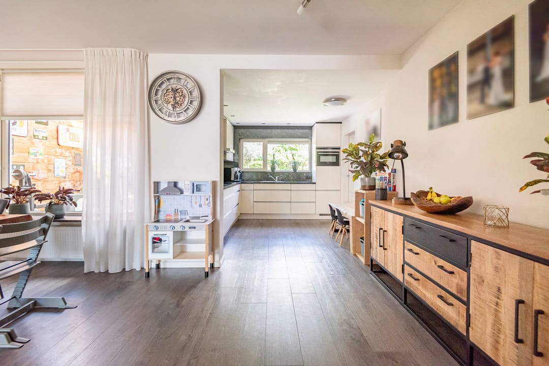 Foto 11 van Meeuwenstraat 10