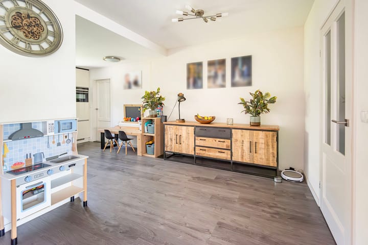 Foto 14 van Meeuwenstraat 10