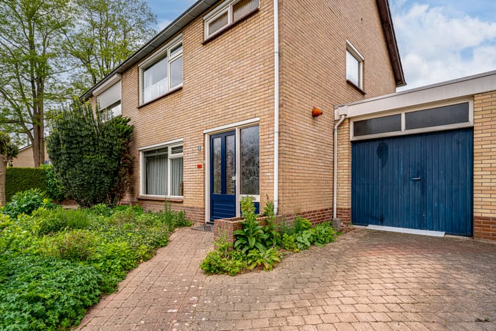 Photo 6 of Brahmsstraat 6