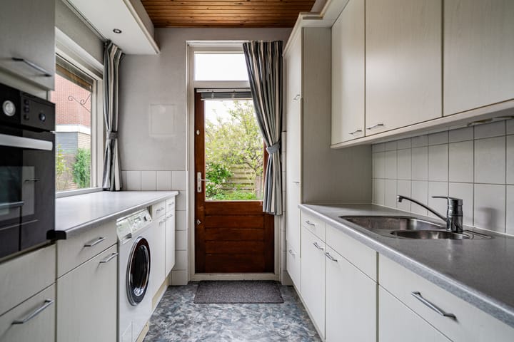 Photo 13 of Brahmsstraat 6