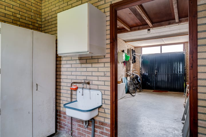 Photo 37 of Brahmsstraat 6