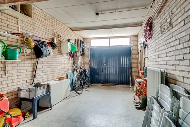 Photo 39 of Brahmsstraat 6