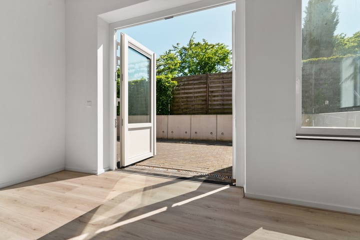 Photo 15 of Molenstraat 4-D