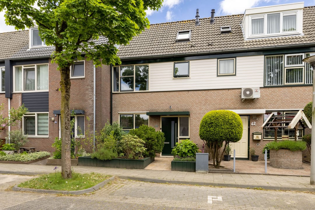 Foto 1 van Martensbongerd 64