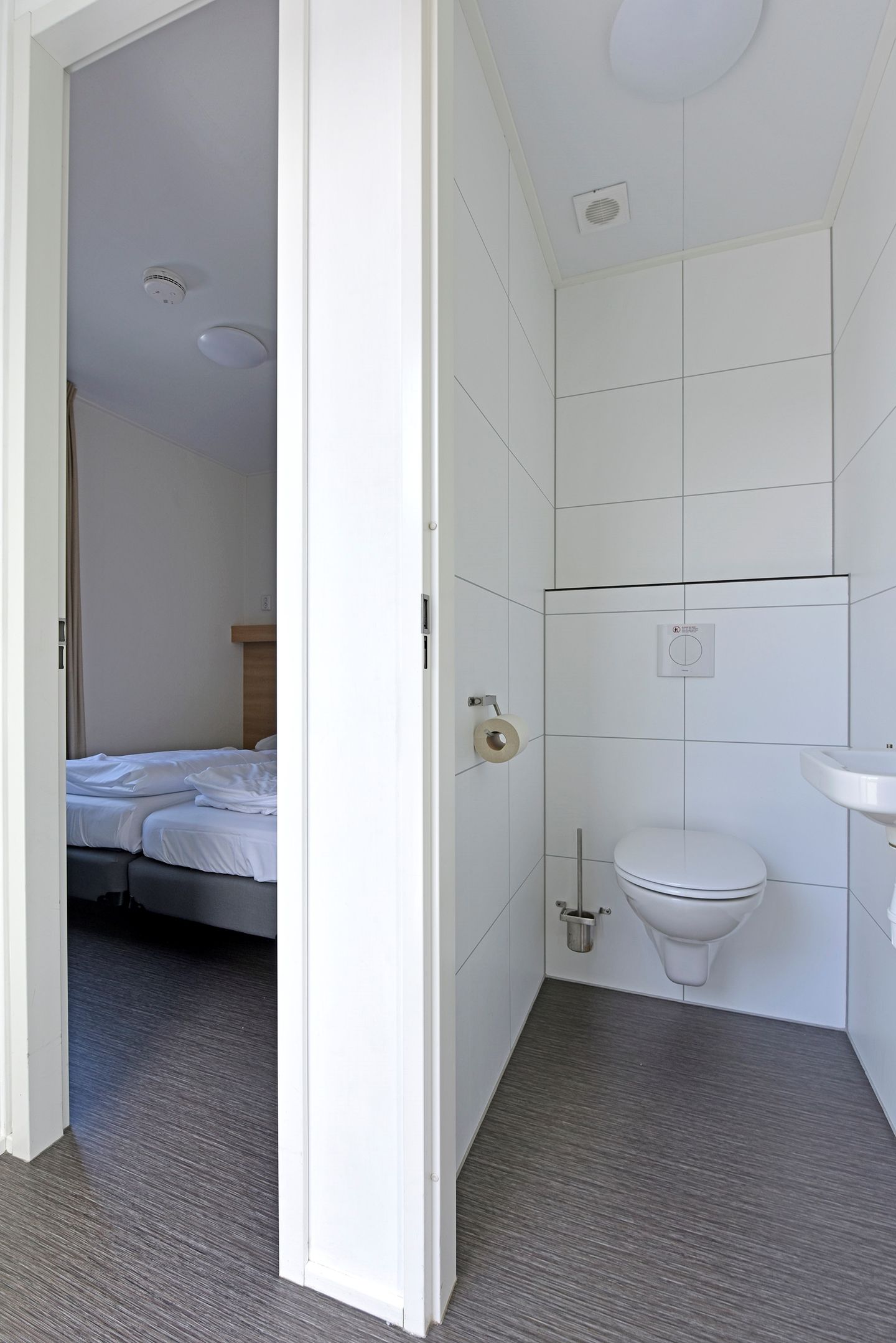 Photo 20 of Nieuwesluisweg 1-A1039