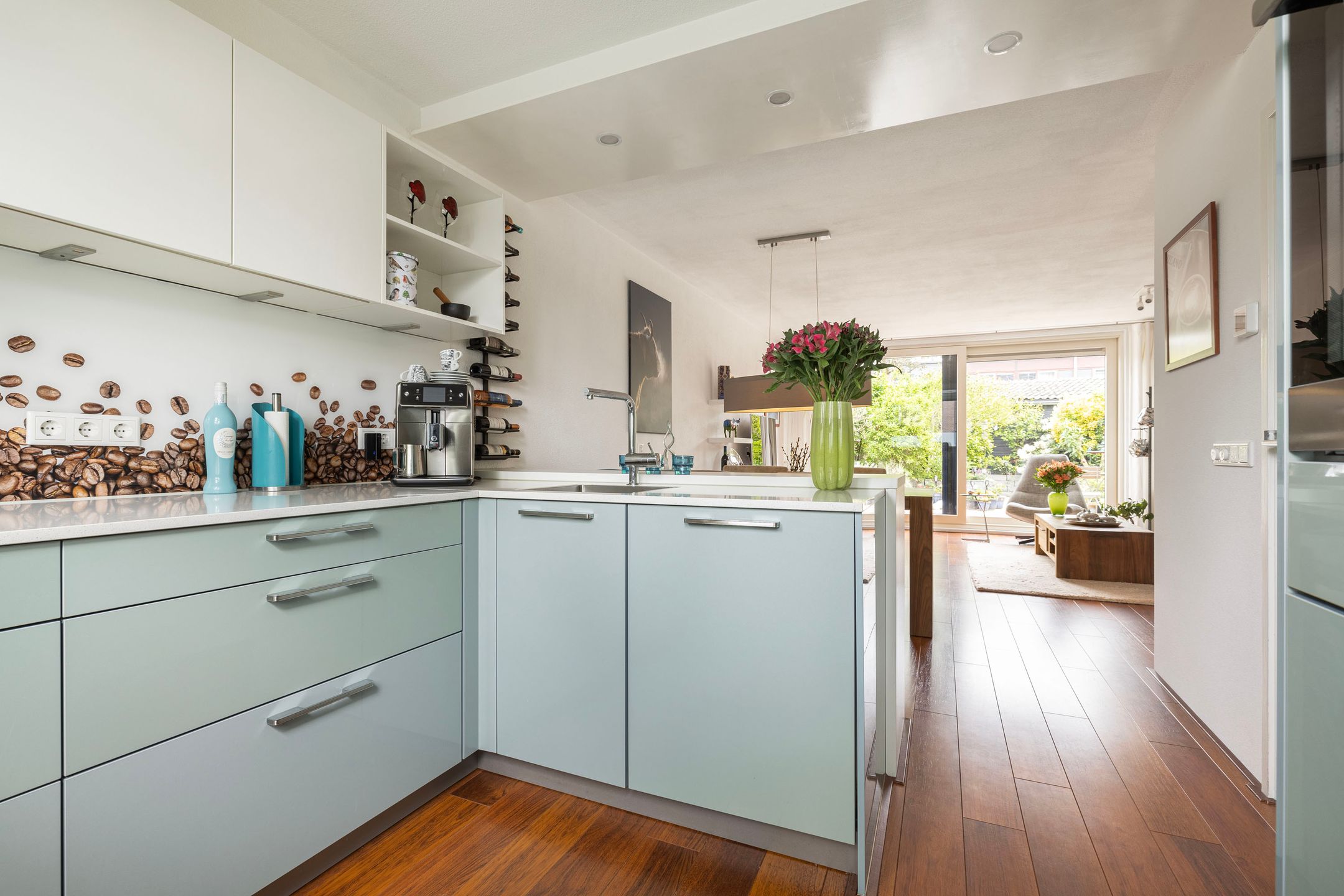 Foto 9 van Martensbongerd 64