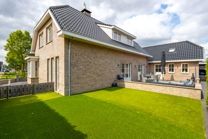 Photo 58 of Rijshaak 1