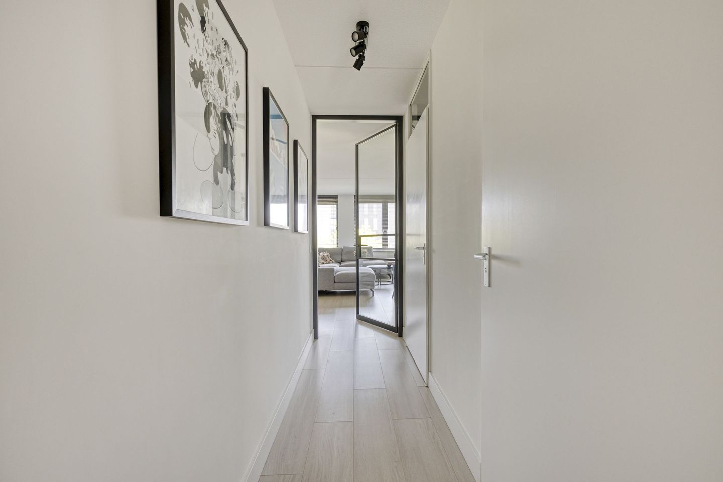 Photo 10 of Avenue Carnisse 176