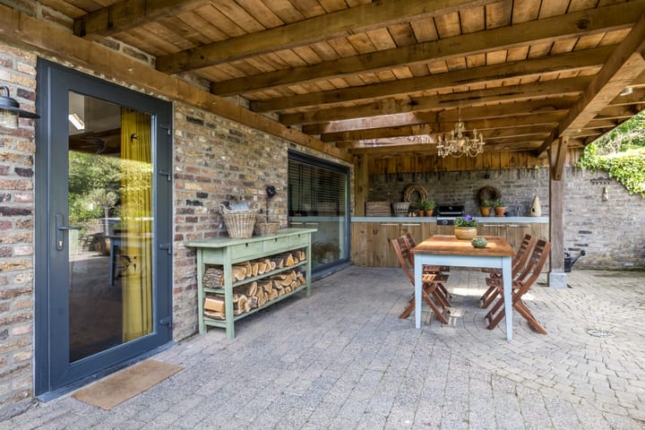 Foto 45 van Nierhoven 20