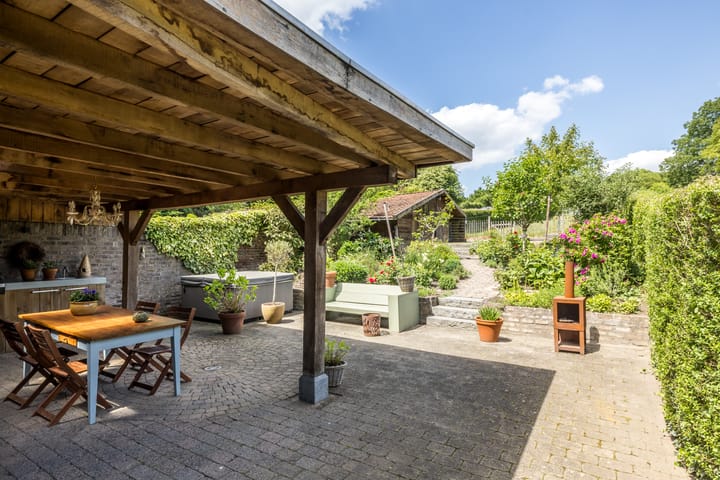 Foto 47 van Nierhoven 20