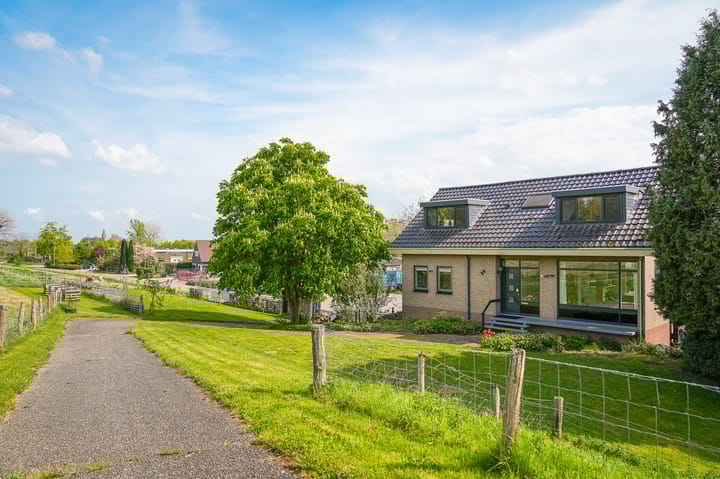 Foto 8 van Waalbandijk 53