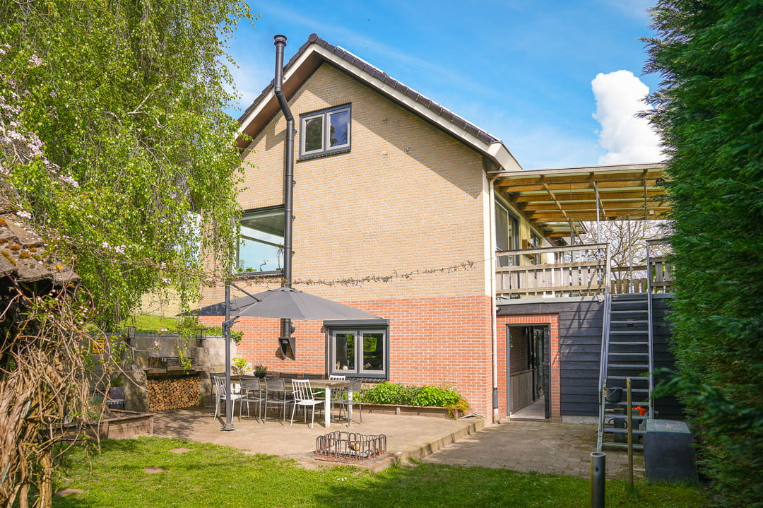 Foto 53 van Waalbandijk 53