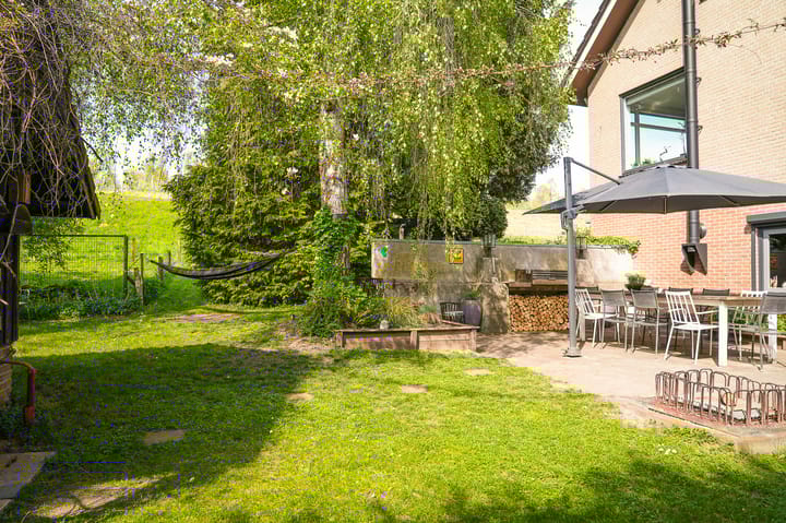 Foto 55 van Waalbandijk 53