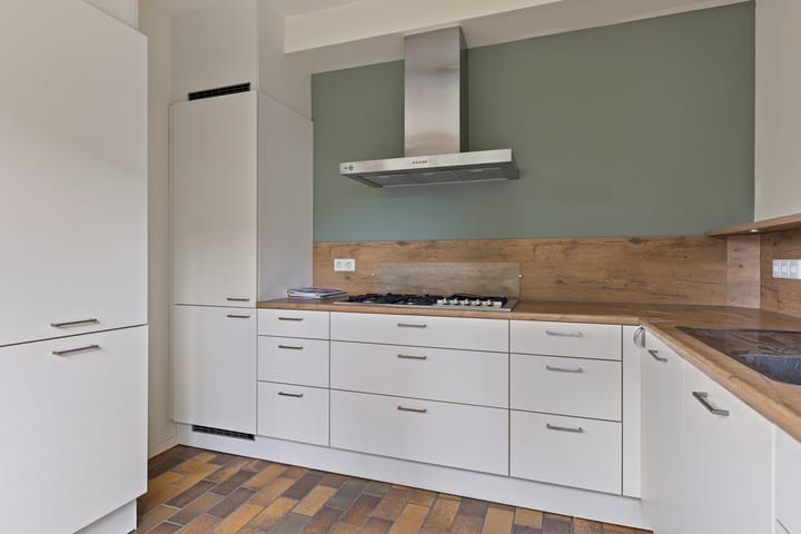 Foto 15 van Helfrichstraat 12