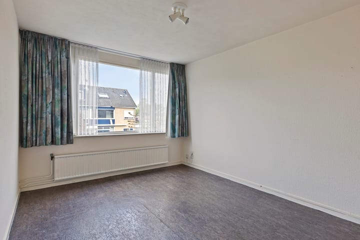 Foto 24 van Helfrichstraat 12