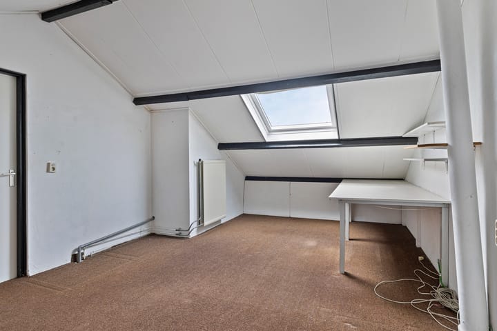 Foto 29 van Helfrichstraat 12