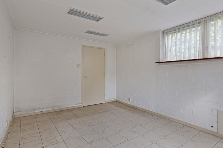 Foto 33 van Helfrichstraat 12