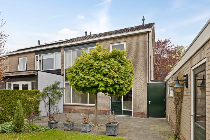 Foto 34 van Helfrichstraat 12