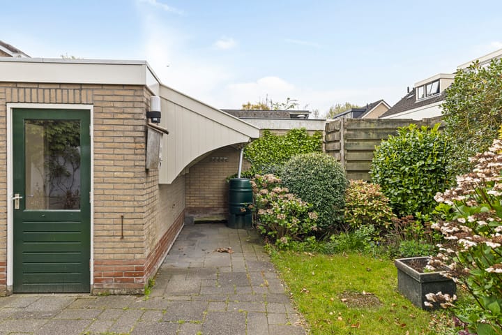 Foto 36 van Helfrichstraat 12