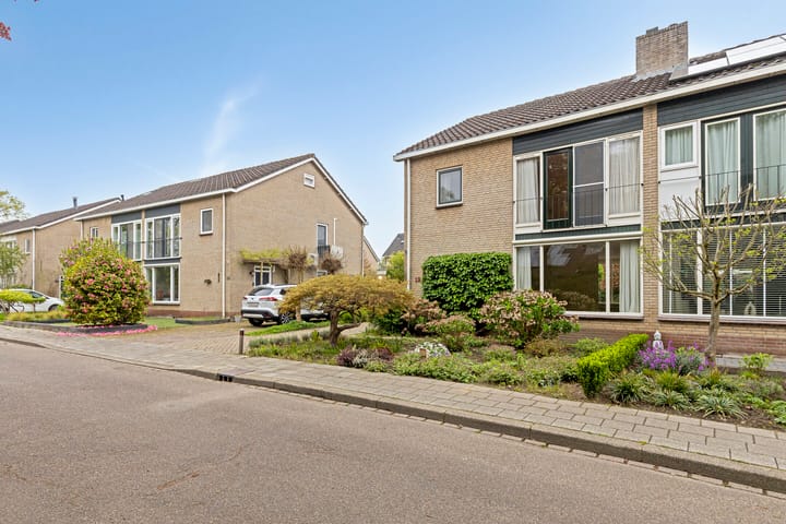 Foto 37 van Helfrichstraat 12