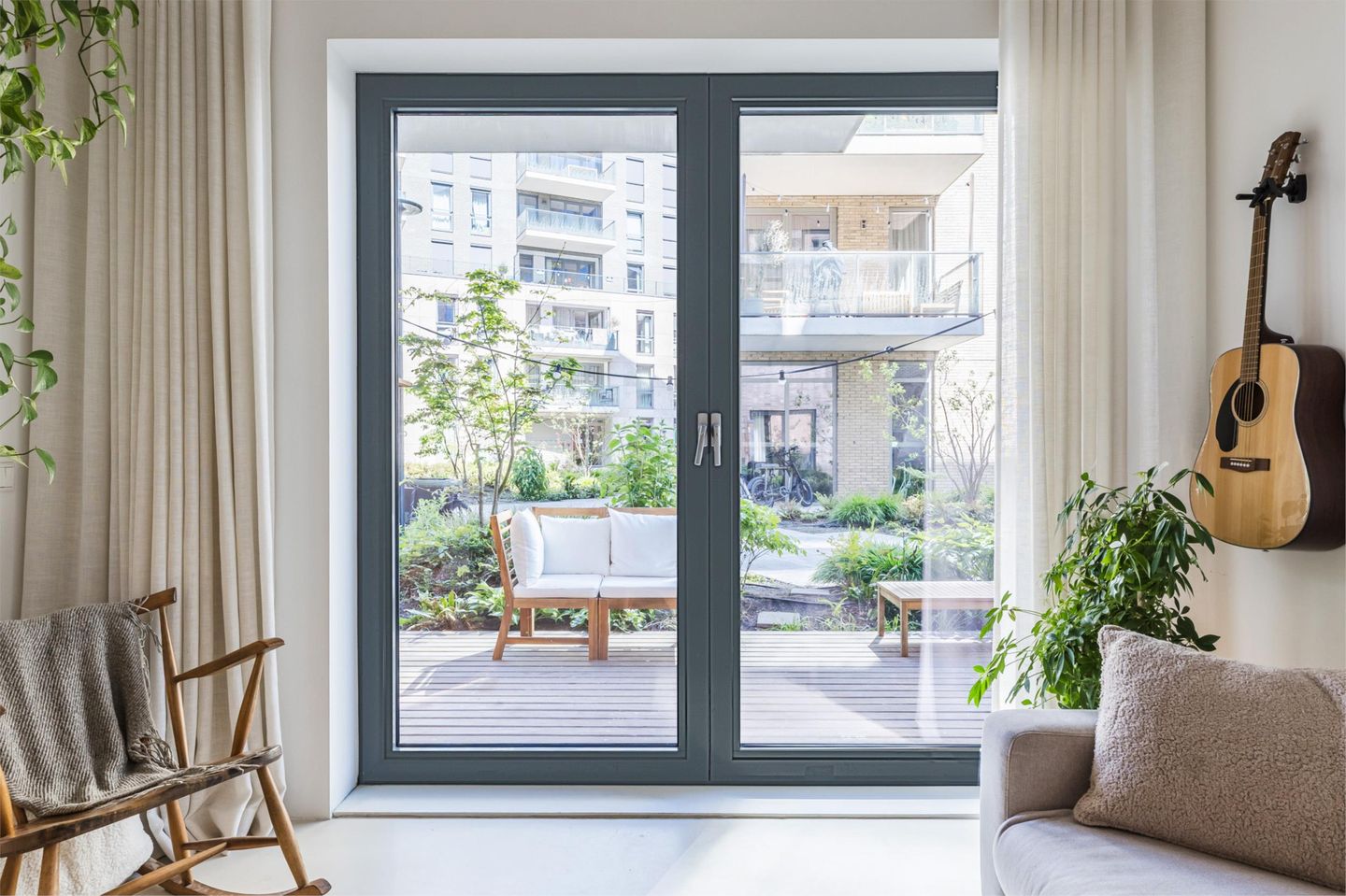 Foto 10 van Vluchtladderstraat 5