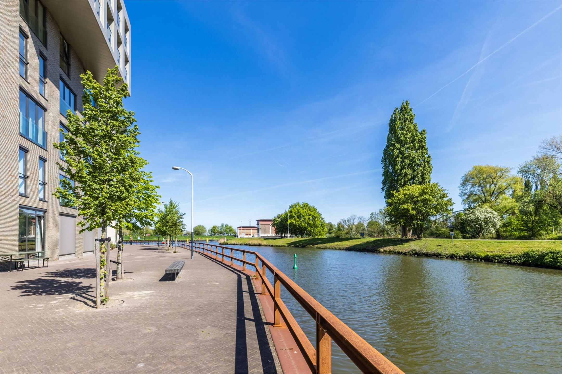 Foto 30 van Vluchtladderstraat 5