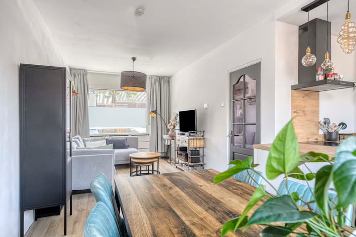 Foto 4 van Woudstraat 82