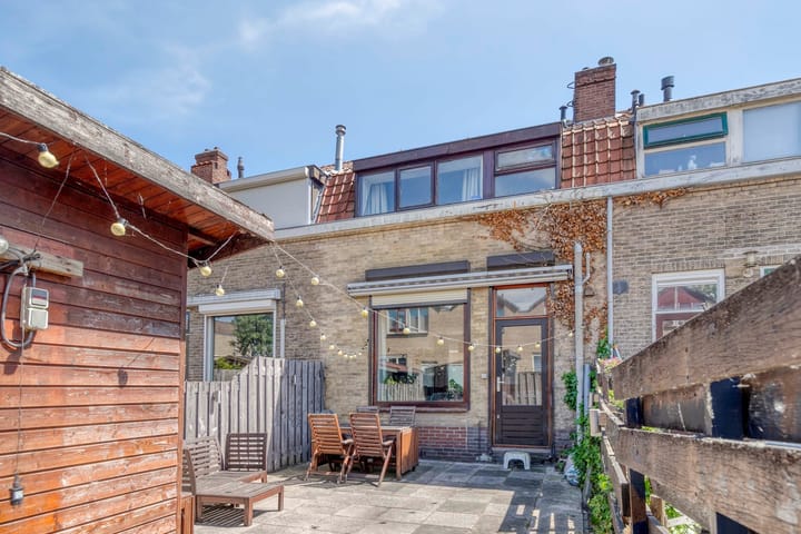 Foto 9 van Woudstraat 82