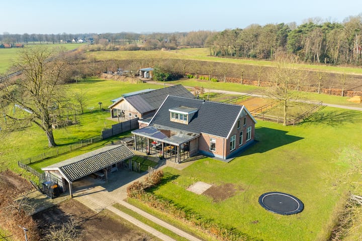 Foto 49 van Huttenweg 14