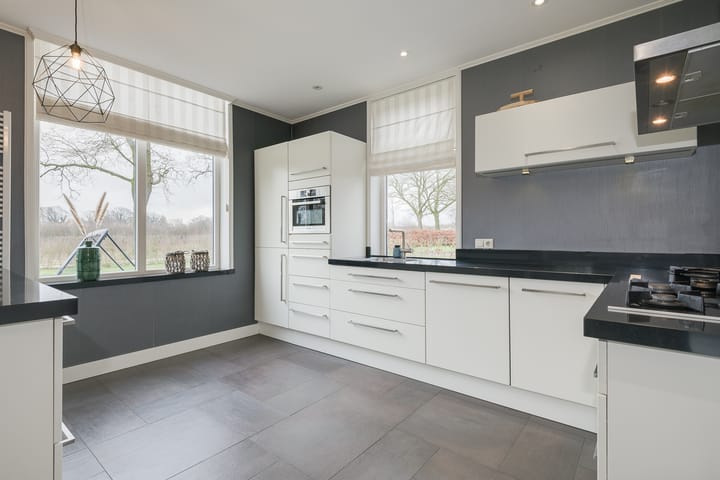 Foto 65 van Huttenweg 14