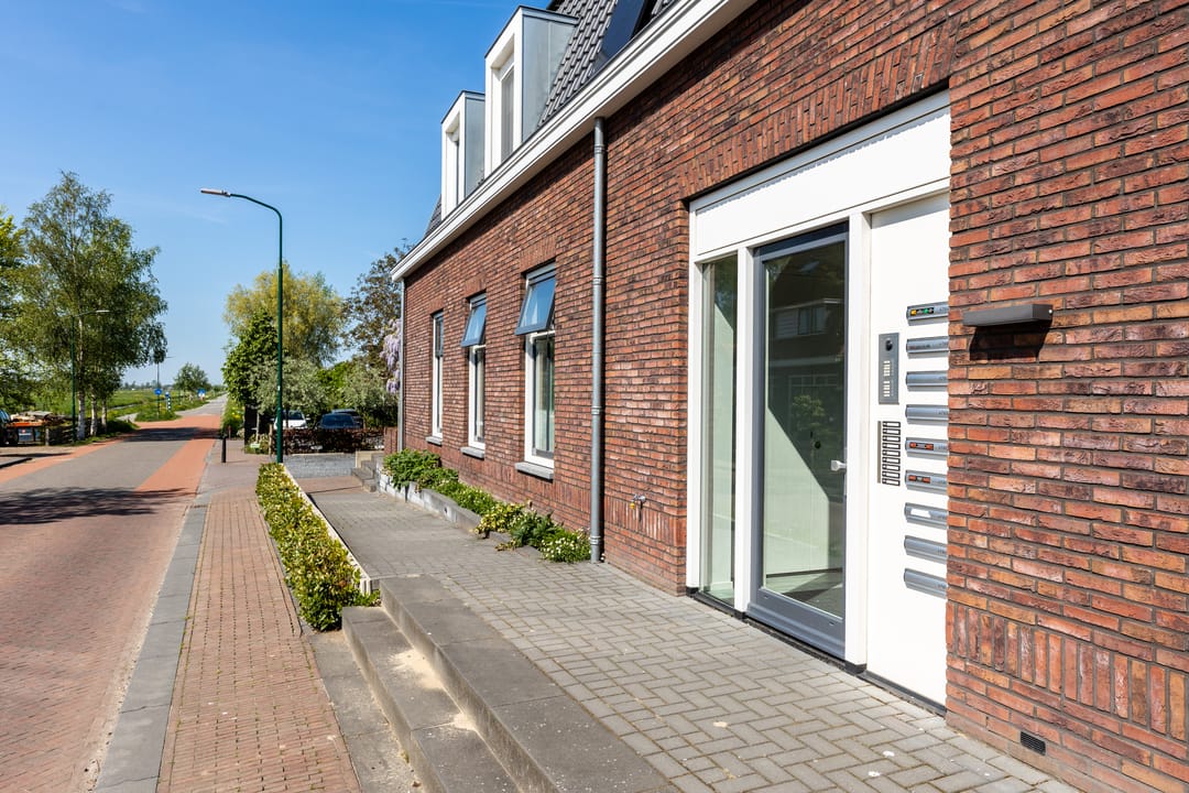 Foto 32 van Benedeneind NZ 478-B