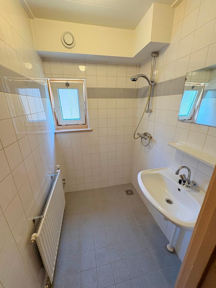 Photo 9 of Bloemstraat 37